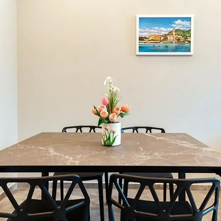 Lago Apartments 아파트 코모