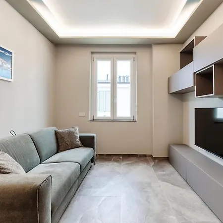 Lago Apartments