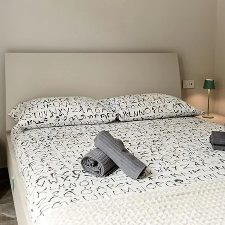 Lago Apartments 아파트 *